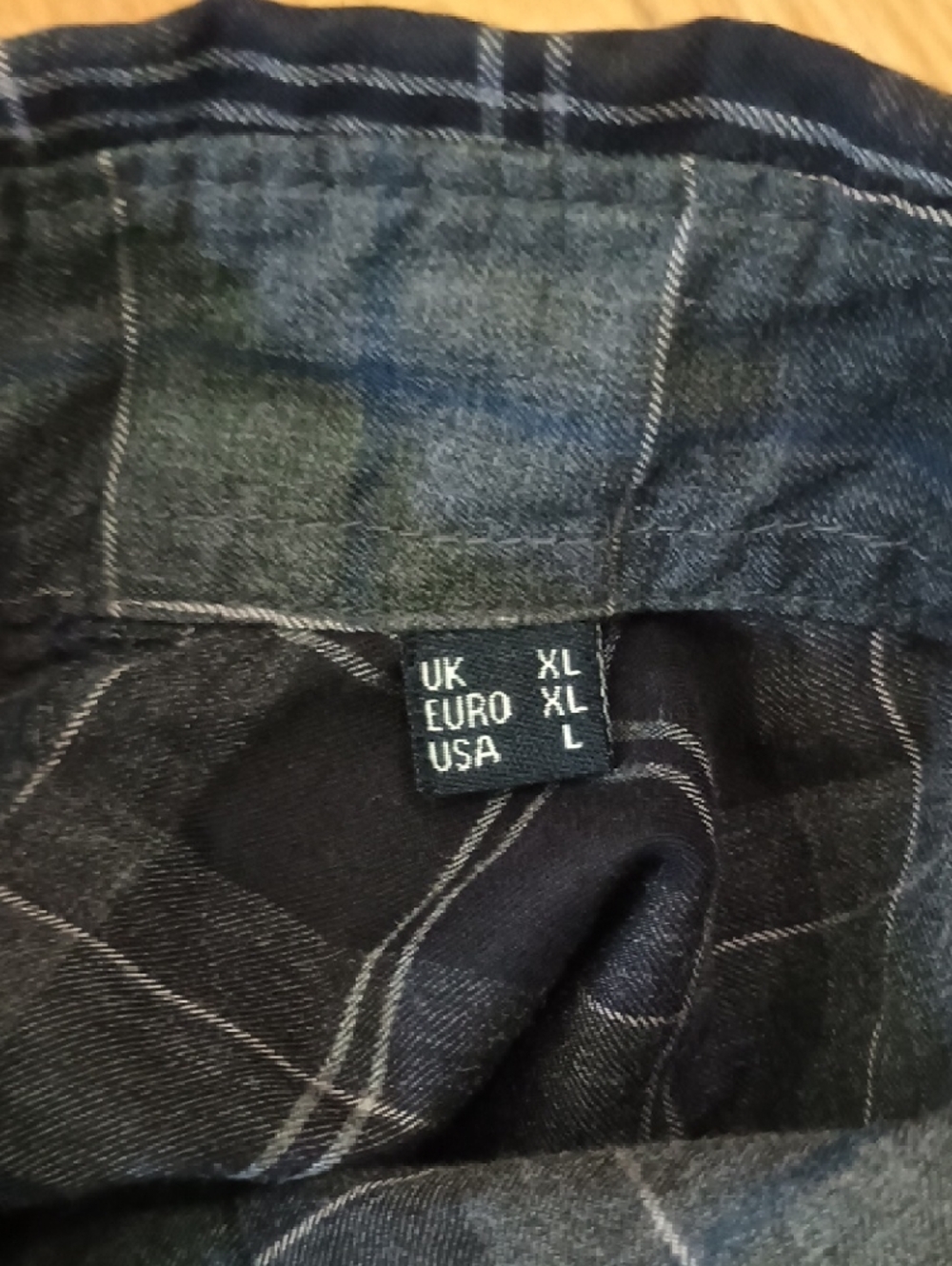 Barbour Men's Navy and Gray Plaid Button-Down Shirt - Picture 8 of 8